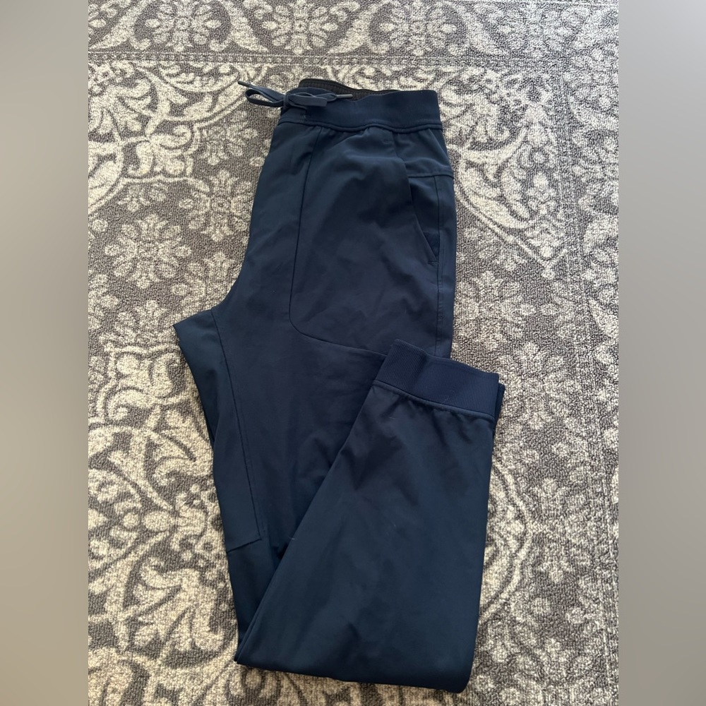 Lululemon ABC jogger 30” inseam (gently worn)